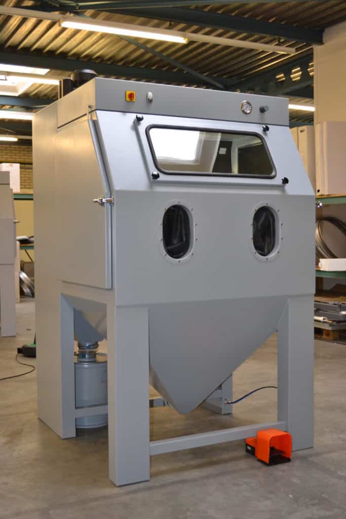 Mistral MP04 blåsekabinett